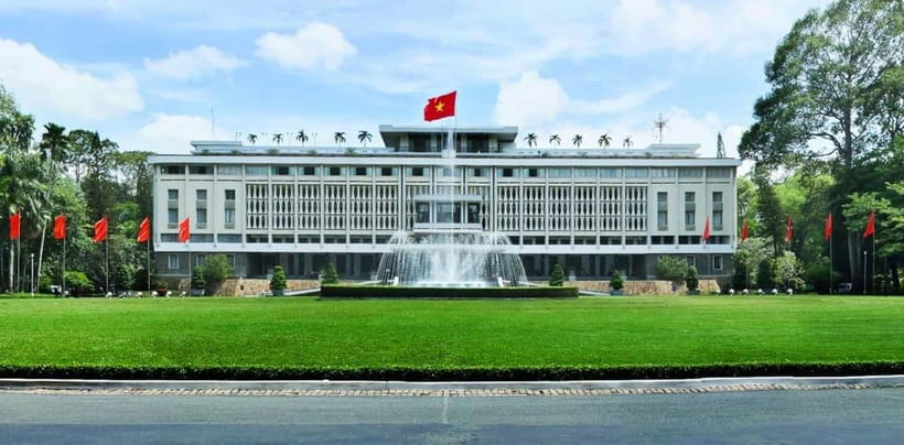 Ho Chi Minh: Private Full-Day Highlights & Bitexco Skydeck - Independence Palace, Notre-Dame Cathedral exterior, and the Central Post Office