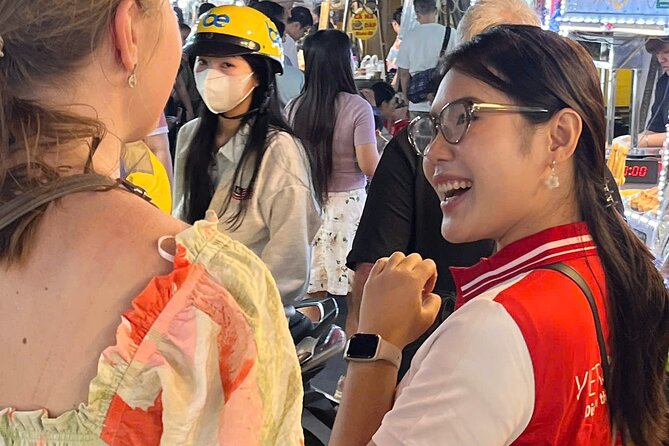 Ho Chi Minh Street Food and Sightseeing By Motorbike - Thich Quang Duc Monument: A Quick History Stop That Adds Context