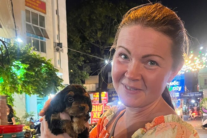 Ho Chi Minh Street Food and Sightseeing By Motorbike - Nguyen Thien Thuat Apartment Buildings: Everyday Saigon in Plain Sight
