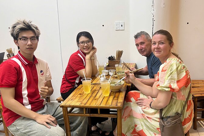 Ho Chi Minh Street Food and Sightseeing By Motorbike - First Bites in Ho Chi Minh City: How the 7 Tastings Work