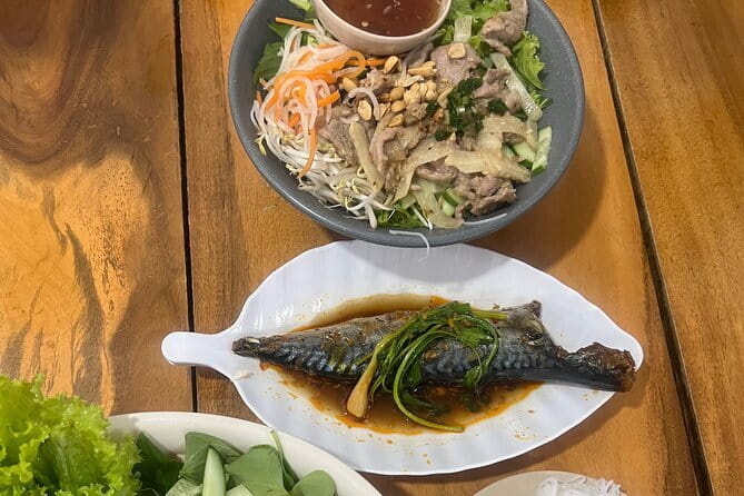 Ho Chi Minh Street Food & City Sights with Local Female Guide - Where You’ll Eat: Local Spots, Sanitation Checks, and Your Food Budget