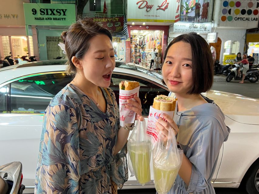 Ho Chi Minh: Street Food Experience in Saigon by Walking - Nightlife in Saigon, Without the Hassle
