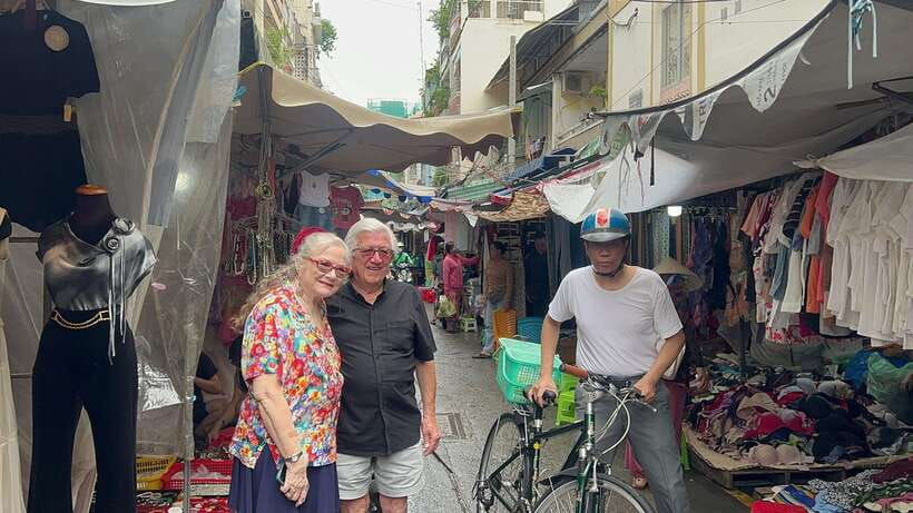 Ho Chi Minh Street Food Private Tour With Funny Guide - Nguyen Hue Street, Saigon River Views, and Skyline Stops