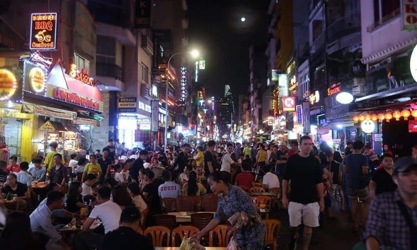 Ho Chi Minh: Tasty Vegan Food and local Beer by Motorbike - Motorbikes, Night Traffic, and Why It’s So Different