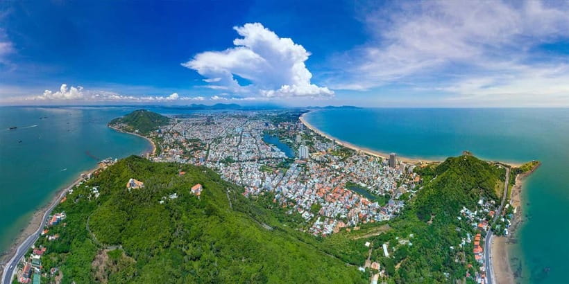 Ho Chi Minh: Vung Tau 1-Day Tour with Christ Statue & Lunch - Vietnamese seafood lunch: value you can taste