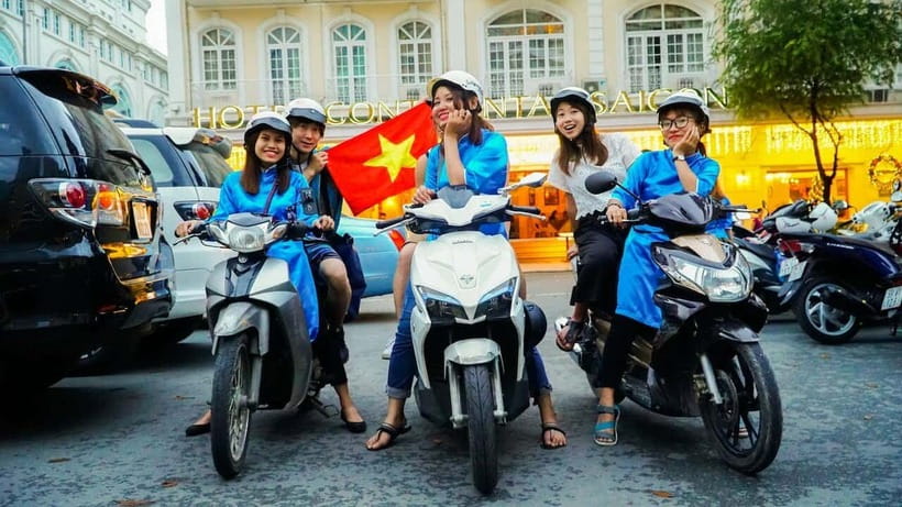 KISSTOUR | Motorbike Food Tour Female Drivers in Ho Chi Minh - Why a motorbike food tour works in Ho Chi Minh