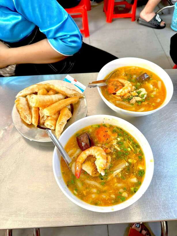 KISSTOUR | Motorbike Food Tour Female Drivers in Ho Chi Minh - What you’ll taste: a real mix of Vietnamese flavors