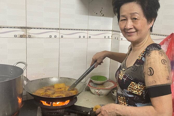 Local Cooking Class At Auntie's Home - District 6 and Ms. Hoa’s kitchen: what you’re really signing up for