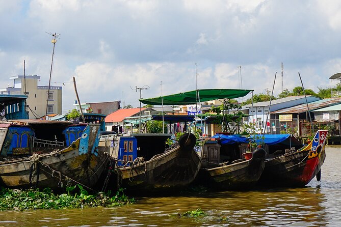 MEKONG DELTA TOUR TO FLOATING MARKET CAI BE from HCM city - Cycling orchards and visiting Ba Kiệt’s ancient house