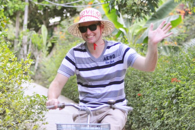 MEKONG DELTA TOUR TO FLOATING MARKET CAI BE from HCM city - Transport and timing from District 1: what to expect on the long ride