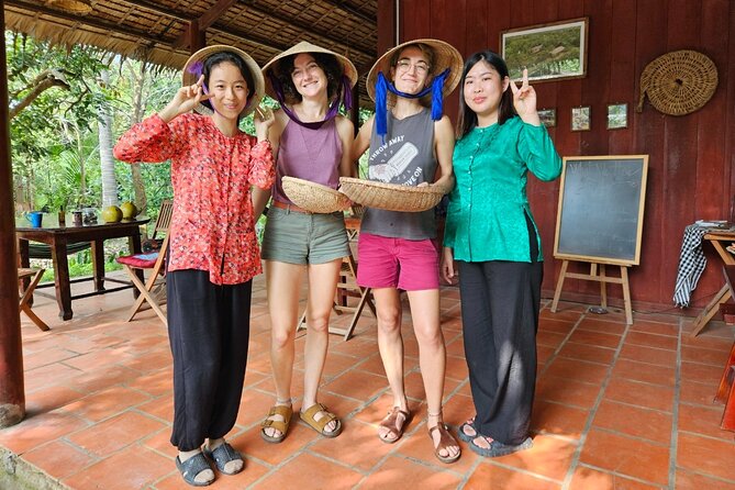 Mekong Zigzag Full Day tour: Scooter, Sailboat, Food (HCM-BenTre) - Markets in Ben Tre City: Scooter/Tuktuk Runs and Street-Food Time