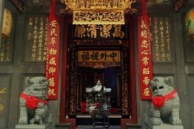 Private China Town Walking Tour in Ho Chi Minh City - Nghia An Temple: Quan Cong, Horse Legends, and Money Worship