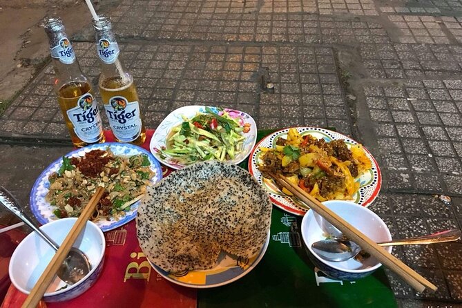 Private Craft Beer and Sightseeing Adventure Tour on Scooter in Ho Chi Minh City - Your guide experience: English help that keeps you oriented