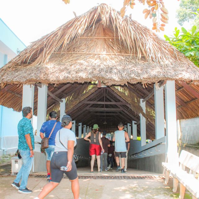 Private Cu Chi & Mekong Delta Tour: History Meets Nature - Crossing Toward My Tho: Lunch and the Shift in Atmosphere