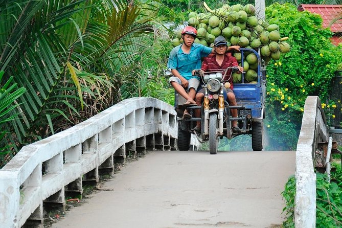 Private Cu Chi Tunnels & Mekong Delta 1 Day Tour - Bee-farm tasting: a sweet reset before the river