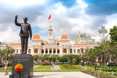Private Ho Chi Minh City Tour - Independence Palace: Where the City Freezes in Time
