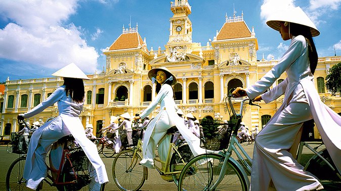 Private Ho Chi Minh City Tour Full day Trip - Cho Lon (Big Market) and Thien Hau Pagoda: more texture than a typical “sights only” loop