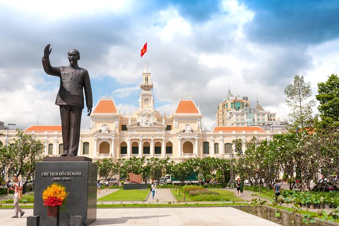 Private Ho Chi Minh City Tour - Independence Palace: Where the City Freezes in Time
