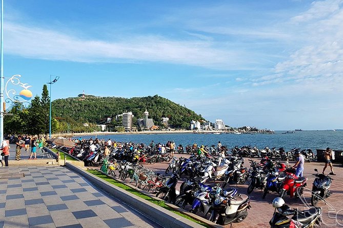 Private Long Tan Tour and Nui Dat Battle Field - Historian-guide over lunch: where the tour earns its price
