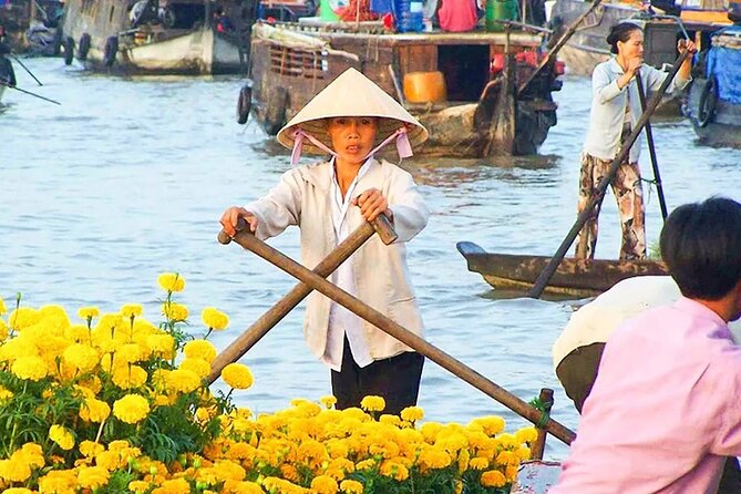 PRIVATE LUXURY Mekong Delta full day from HCM city - My Tho quick break, then Vĩnh Trang Pagoda