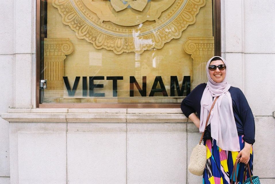 Private Photography Tour & Ho Chi Minh City Exploration - Posing tips that work well for this style of shoot