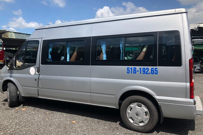 Private Pickup & Transfer Airport Service |Ho Chi Minh City - Meet-and-Greet Done the Helpful Way: Signs and WhatsApp