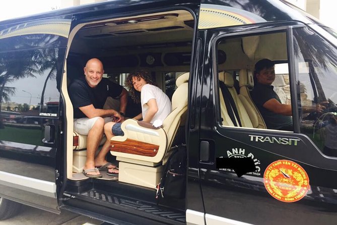 Private Transfer From Ho Chi Minh To Mui Ne | Best Price - Finding your driver in HCMC without the stress