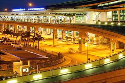 Private transfer Tan Son Nhat Airport (SGN) - Hotels In City - What you’re really paying for: $17 per group (up to 2)