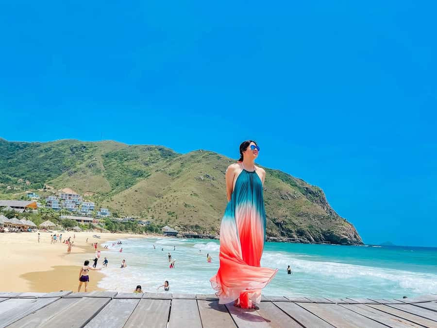 Quy Nhon Island Day Tour: Ky Co Beach, Eo Gio - Nhon Hai fishing village lunch and bánh xèo mực