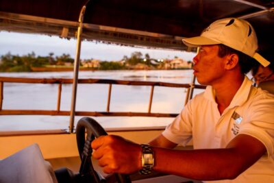 Romantic Sunset Cruise by Speedboat - Hotel pickup in District 1 or 3, plus what’s onboard