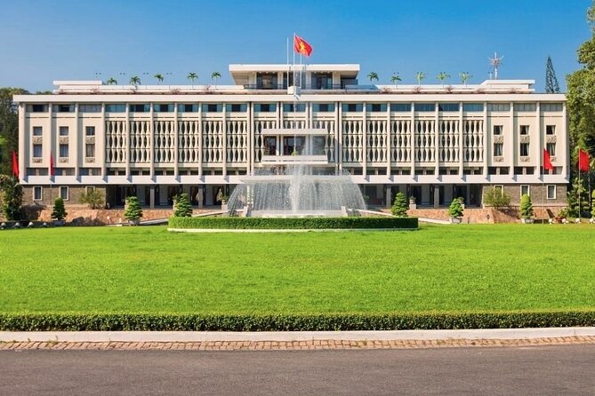 Sai Gon City Full Day Tour - A one-day route that hits Saigon’s biggest contrasts