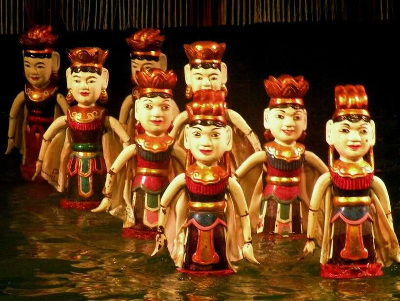 Saigon by Night: Traditional Dinner Cruise - A 2-hour Saigon night plan, from hotel pickup to the river