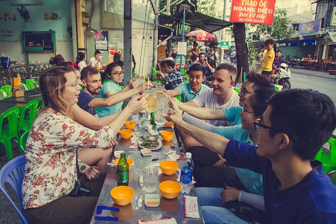 Saigon Sightseeing & Street Food Tour By scooter with Student - Jade Emperor Pagoda: A Pause from Street Noise
