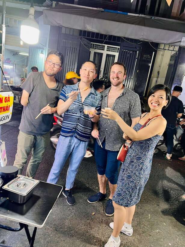 Street Food Walking Tour with a Cooking Instructor - The Up-to-15 Tasting Flow: How You Build a Personal Menu
