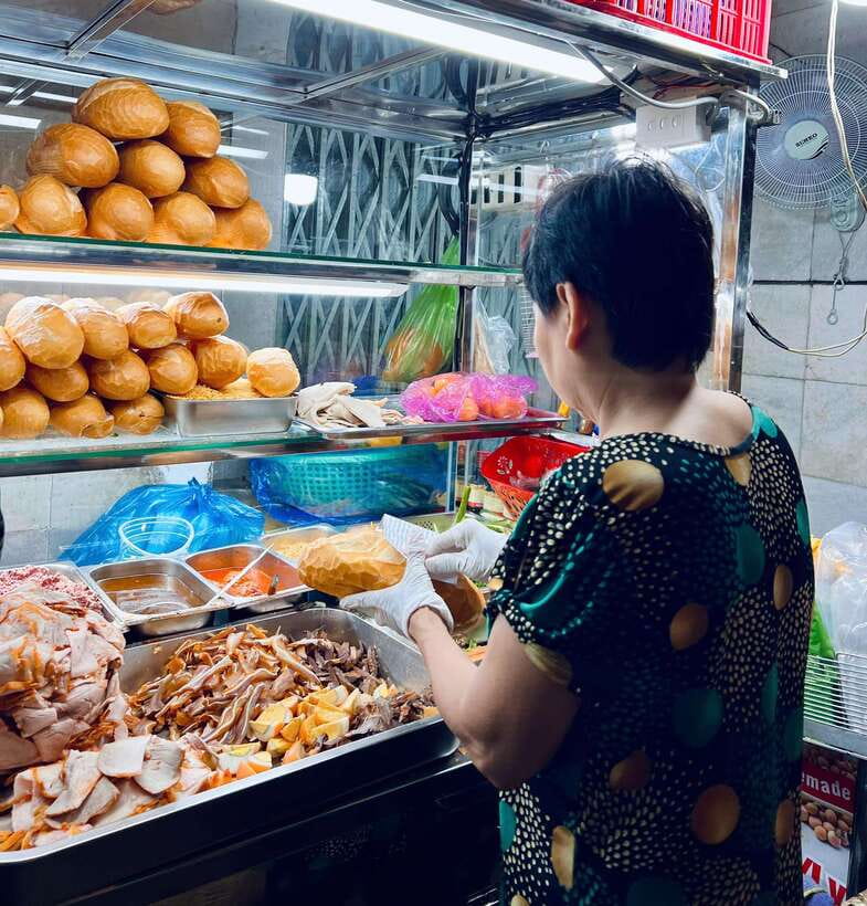 Street Food Walking Tour with a Cooking Instructor - Who Should Book This Tour (and Who Should Skip It)
