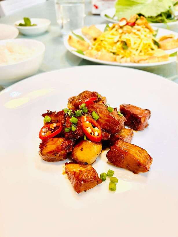 Top Home Cooking Class with Stunning River View AC Kitchen - Inside Lua’s AC kitchen on the 24th floor