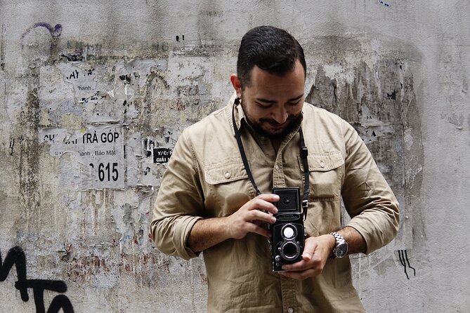 Using Medium Format film camera to discover Saigon - Starting at 73/8 Hồ Hảo Hớn, then switching your pace